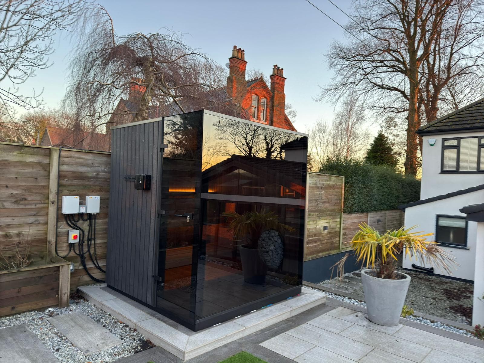 Professional mini glass cube sauna maker